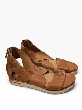 Eileen Fisher Brown Shoes, 6